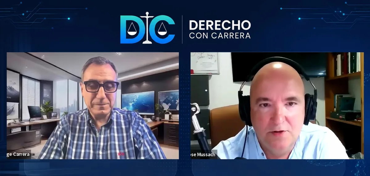 Fotograma de la entrevista en el canal Derecho con Carrera, con Jorge Carrera y José Mussach